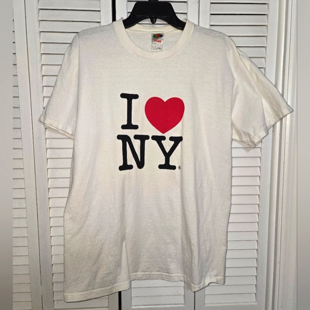 CLEARANCE Fruit of the Loom Men's L Graphic Tee